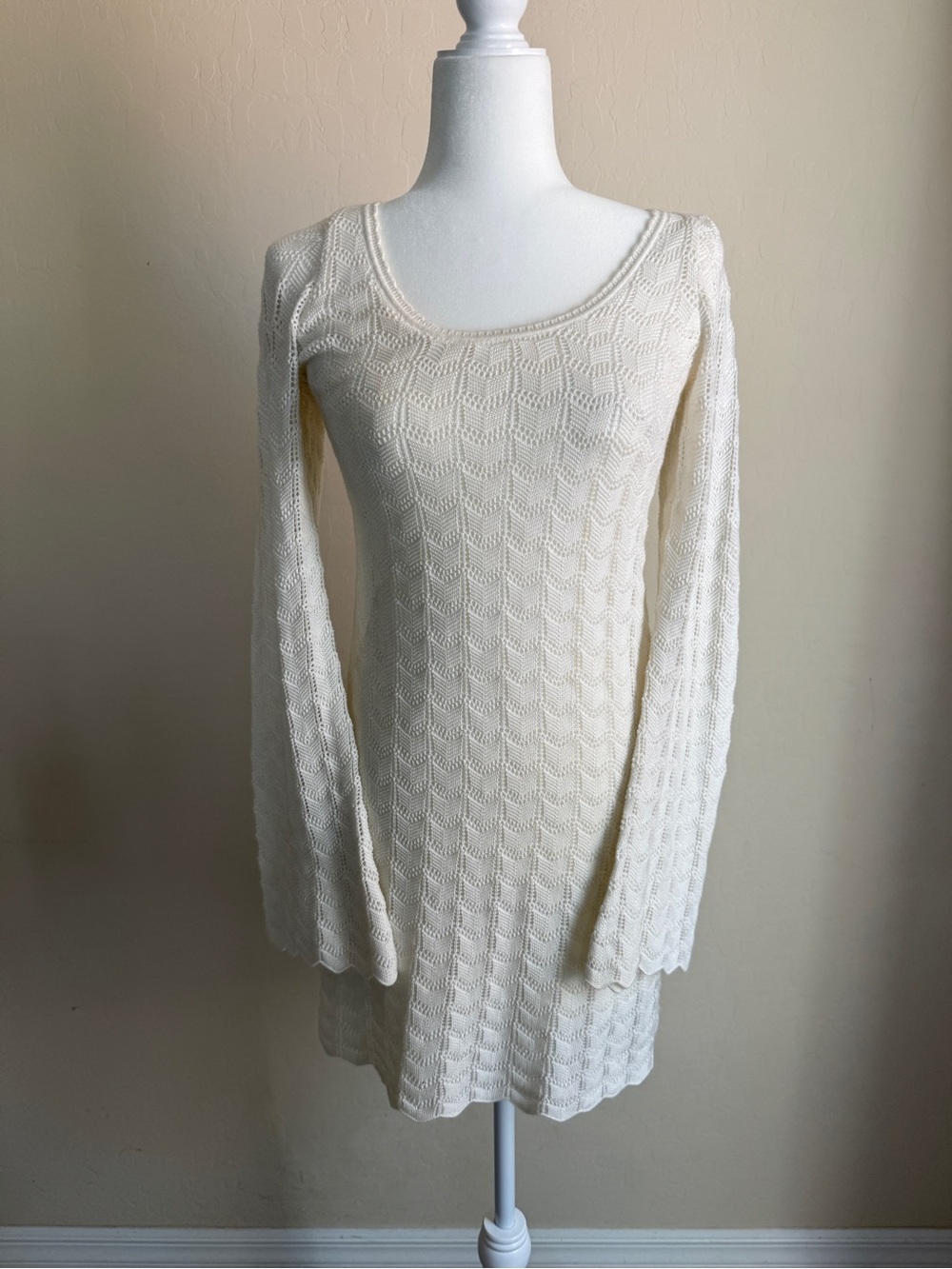 Hollister Cream Crochet bell sleeve Knit Long Sleeve Mini Dress Beachy Boho Med - Picture 4 of 8